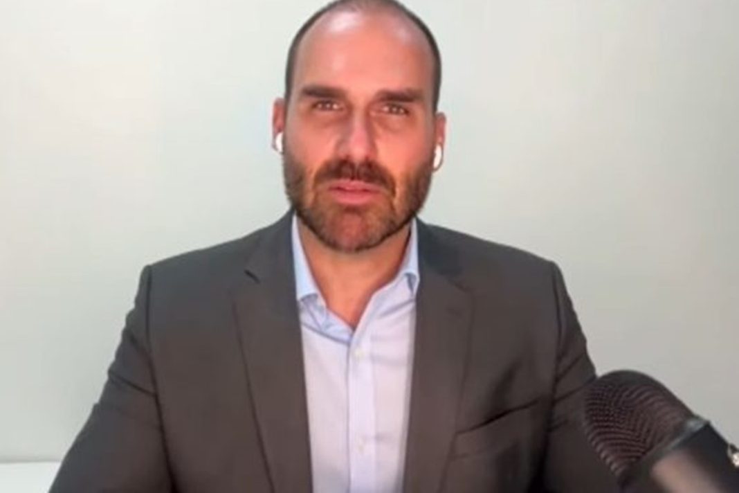 crime-de-coacao:-moraes-abre-prazo-para-defesa-de-eduardo-bolsonaro