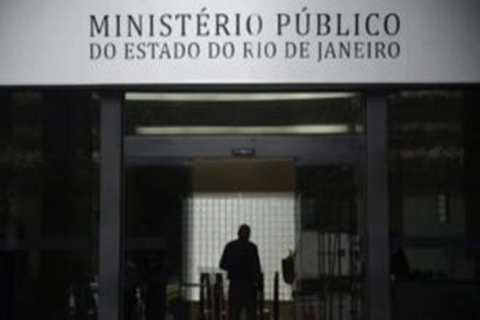 mprj-denuncia-11-pms-por-cobrar-propina-de-comerciantes;-cabo-e-preso