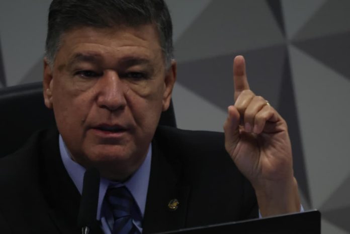 carlos-viana-sobre-anistia:-“nunca-existiu-tentativa-real-de-golpe”
