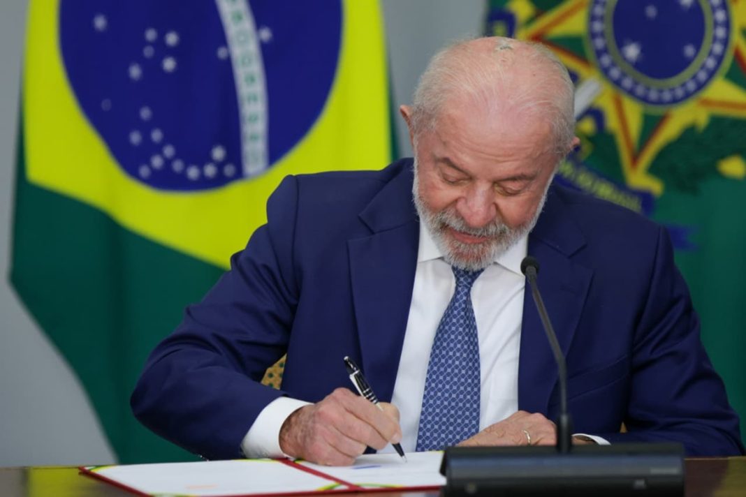 saiba-quando-comeca-a-valer-a-derrubada-da-“taxa-das-blusinhas”