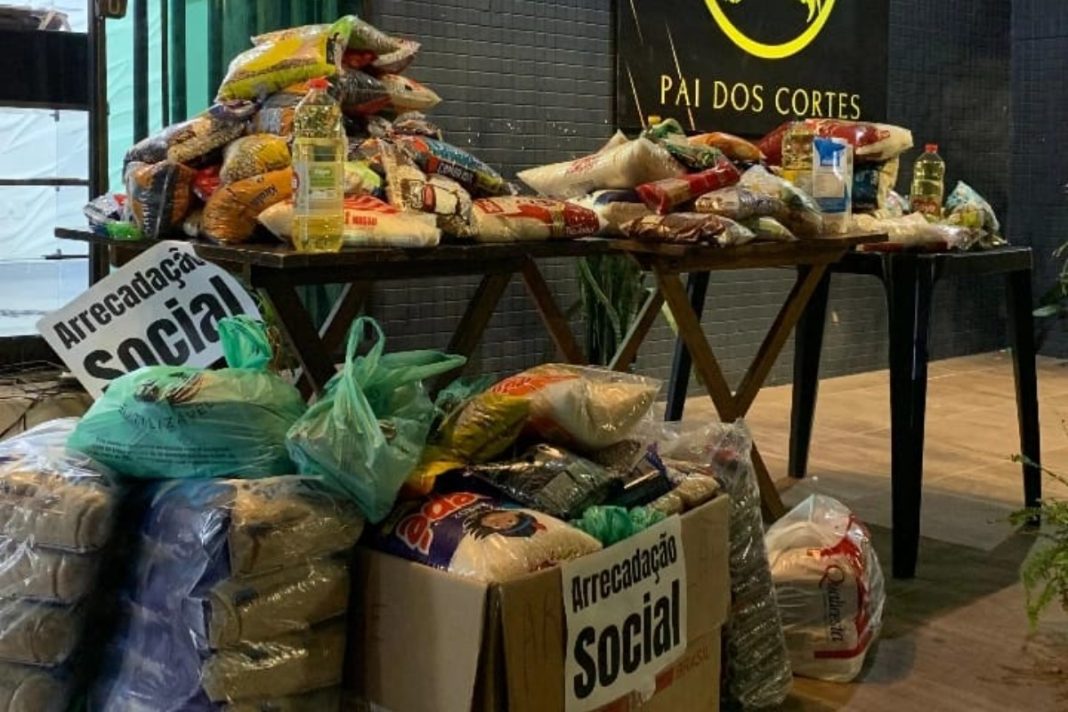 barbeiro-do-df-troca-corte-por-1kg-de-alimento-em-acao-solidaria.-veja-video