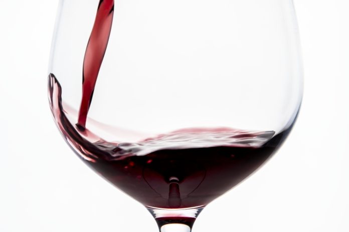o-vinho-e-um-aliado-da-saude?-entenda-impacto-da-bebida-no-organismo o-vinho-e-um-aliado-da-saude?-entenda-impacto-da-bebida-no-organismo