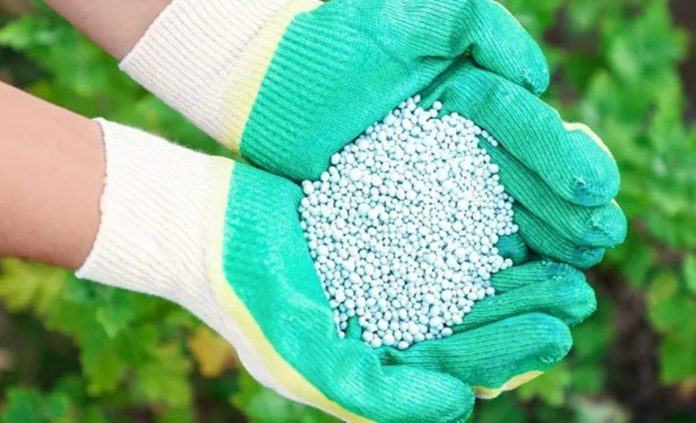 brasil-fortalece-setor-agricola-com-importacao-de-fertilizante-cazaque