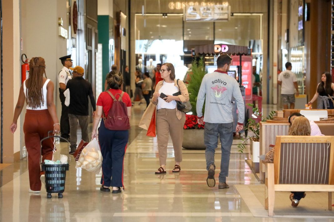 dia-dos-namorados-leva-procon-df-a-intensificar-fiscalizacao-no-comercio