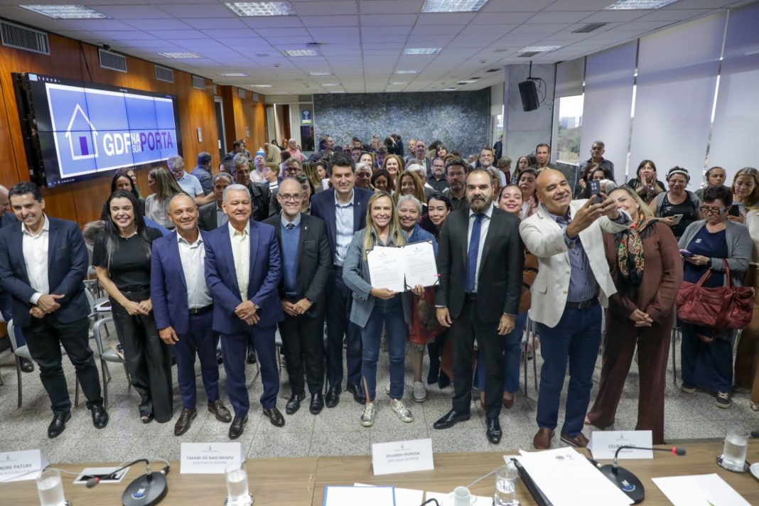 gdf-encaminha-a-cldf-projeto-sobre-acolhimento-humanizado-e-internacao-involuntaria