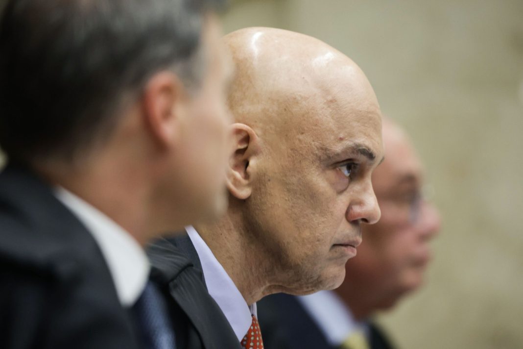moraes-diz-que-“orgao-estrangeiro”-pode-ter-auxiliado-em-relatorio-da-pf