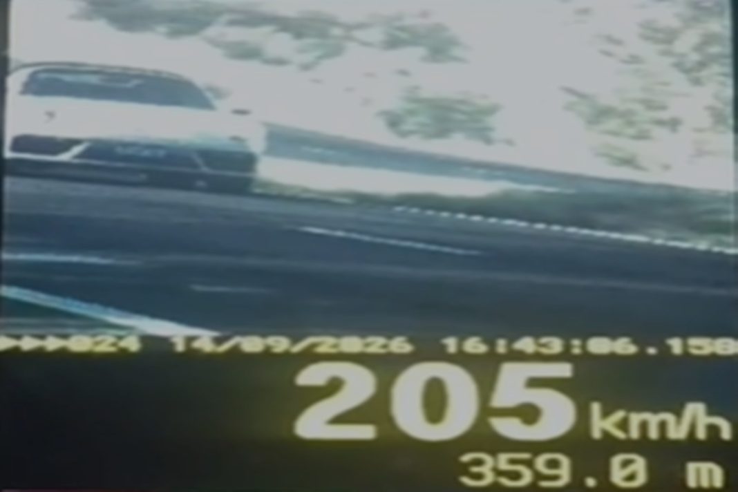 a-mais-de-200-km/h,-porsche-e-flagrada-“voando-baixo”-em-rodovia-de-go