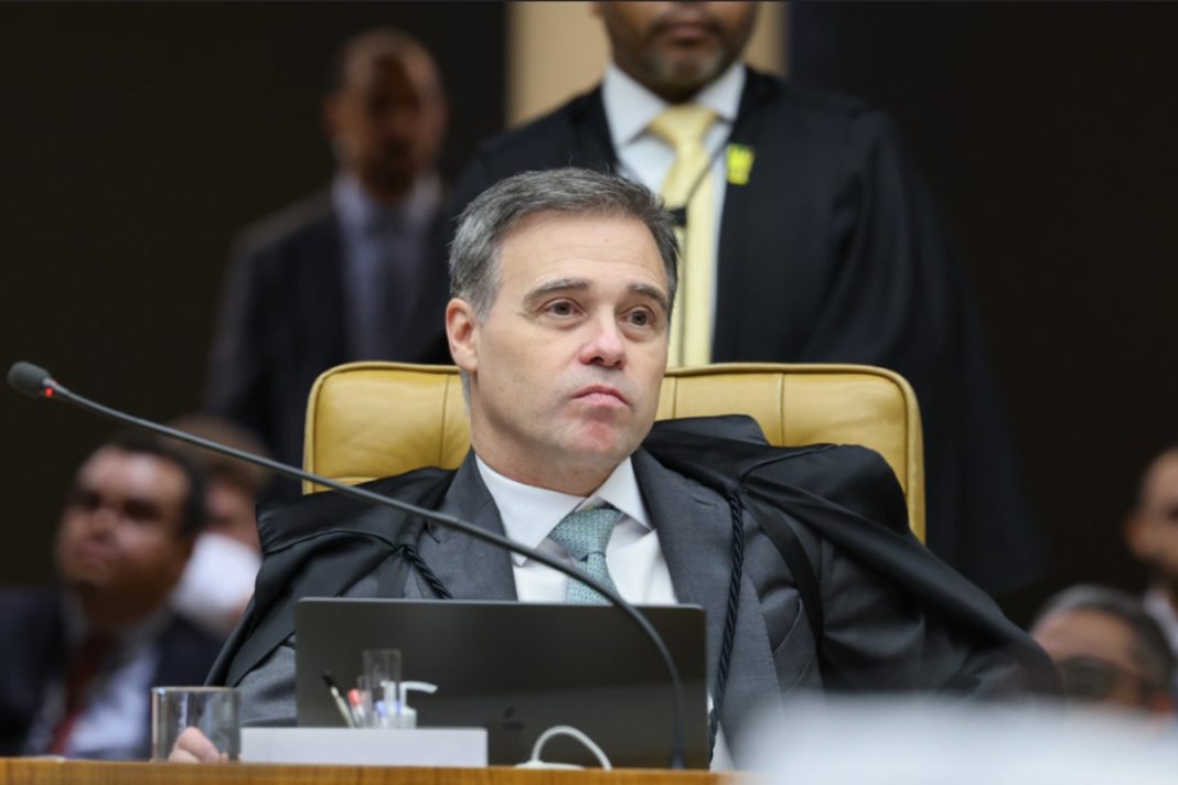 mendonca-reage-a-criticas-de-gilmar:-“tentativa-de-constranger”