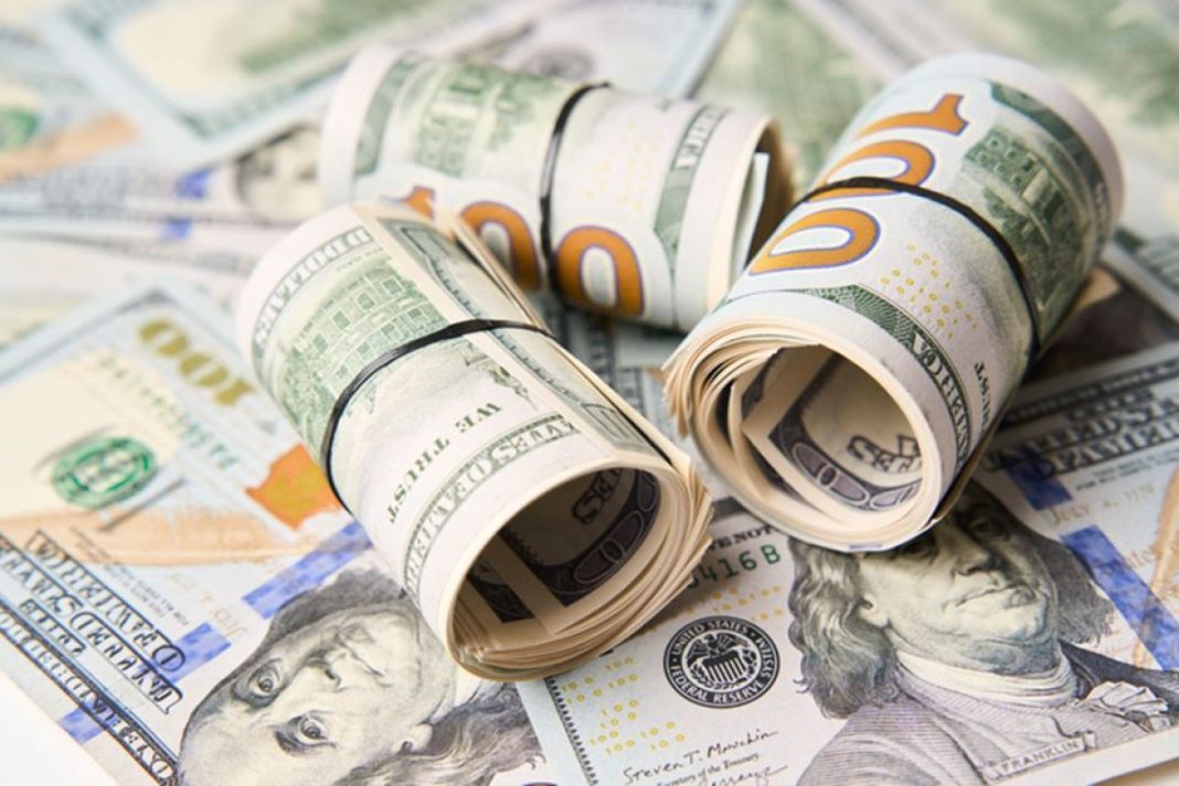 dolar-fecha-o-dia-em-r$-5,13-apos-decisoes-do-fed-e-do-bc