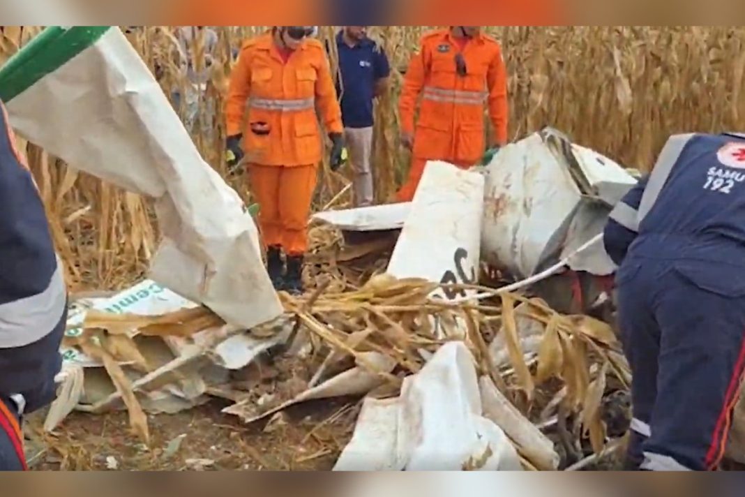 aviao-monomotor-cai-em-sergipe-e-piloto-morre-no-local