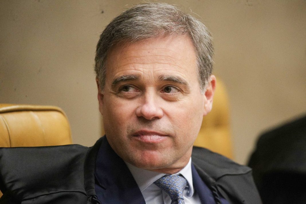 mendonca-sera-relator-da-acao-de-renan-contra-reajuste-do-bolsa-familia