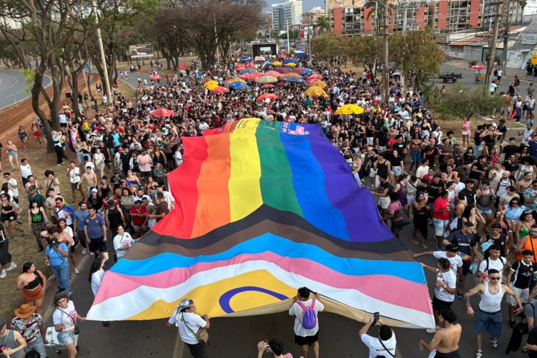 parada-lgbtqiap+-de-taguatinga-e-adiada,-afirma-organizacao-do-evento