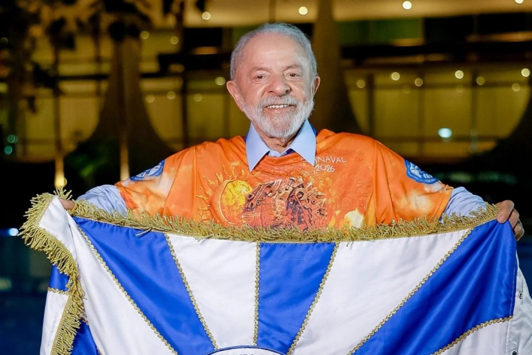 tse-aceita-acao-de-flavio-contra-lula-por-desfile-no-carnaval-de-2026