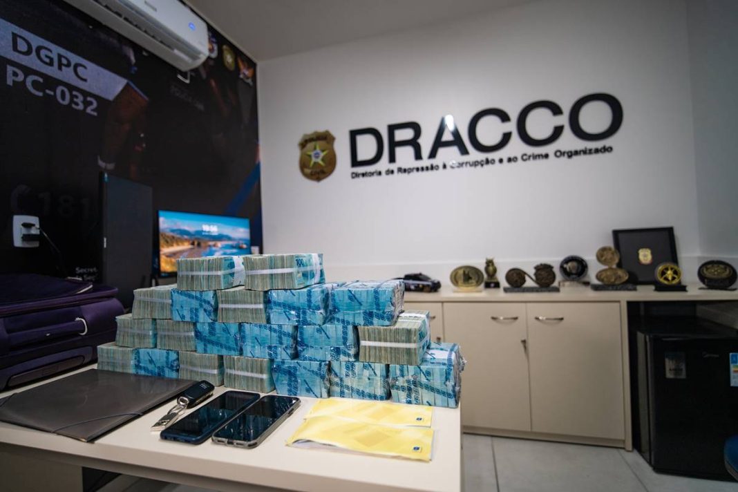 funcionarios-de-empresa-contratada-por-maceio-sao-detidos-com-r$-2-milhoes