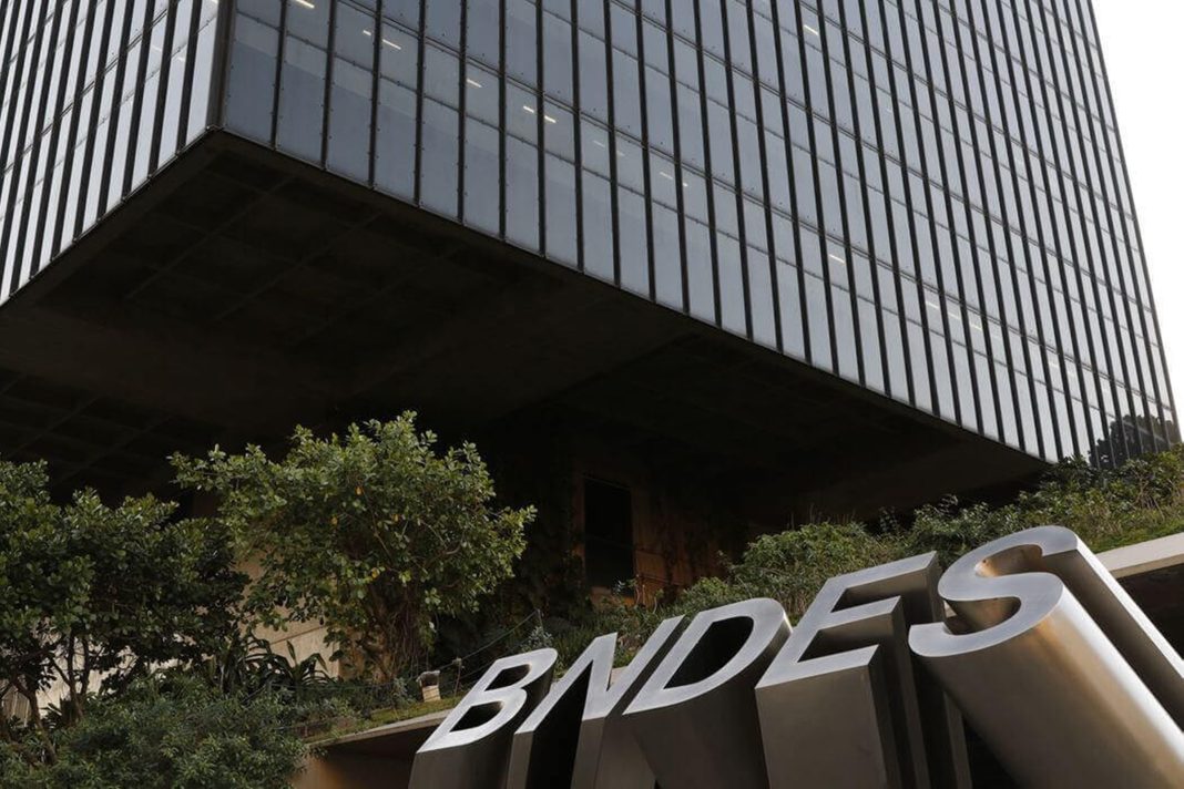 bndes:-linha-de-credito-brasil-soberano-ja-tem-r$-8,2-bilhoes-em-pedidos