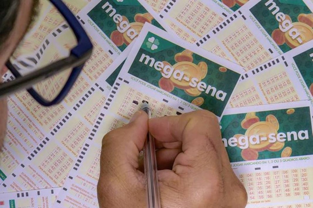mega-sena:-duas-apostas-do-df-acertam-a-quina-e-faturam-ate-r$-96-mil