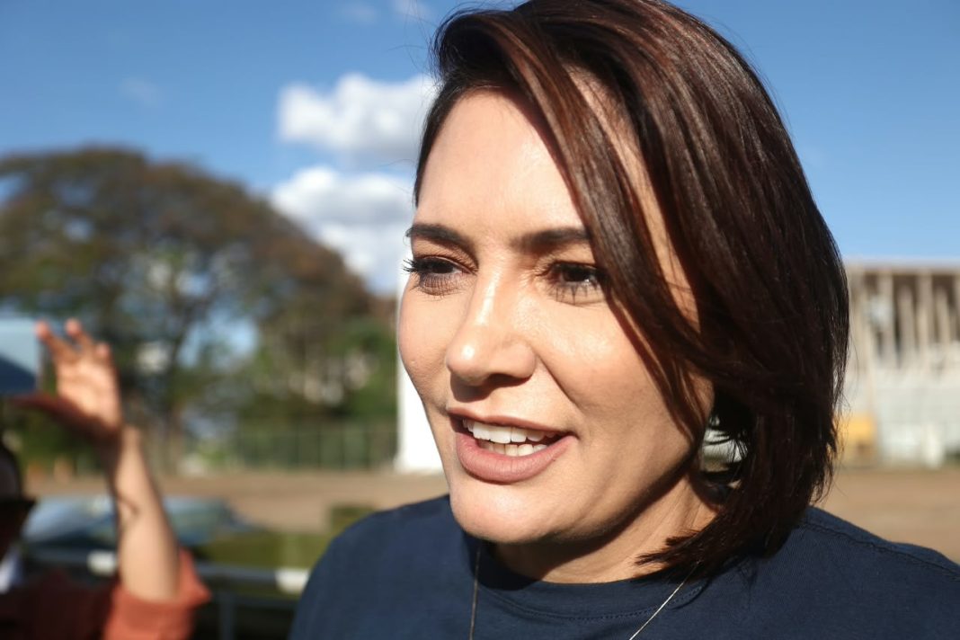michelle-bolsonaro-defende-“senado-forte”-diante-de-crise-no-stf