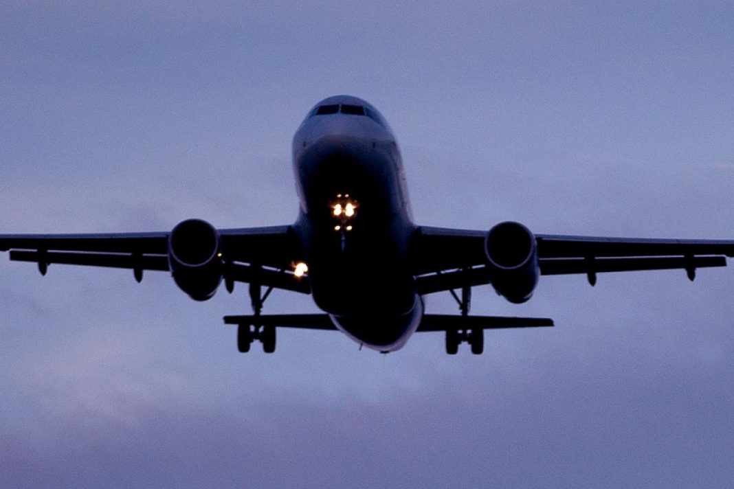 passagens-aereas-subiram-14,5%-em-agosto,-aponta-anac