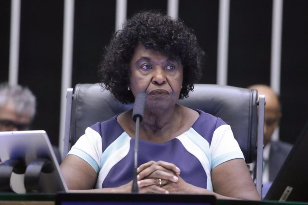 parana-pesquisas:-benedita-lidera-ao-senado-no-rj;-4-empatam-pela-2a-vaga