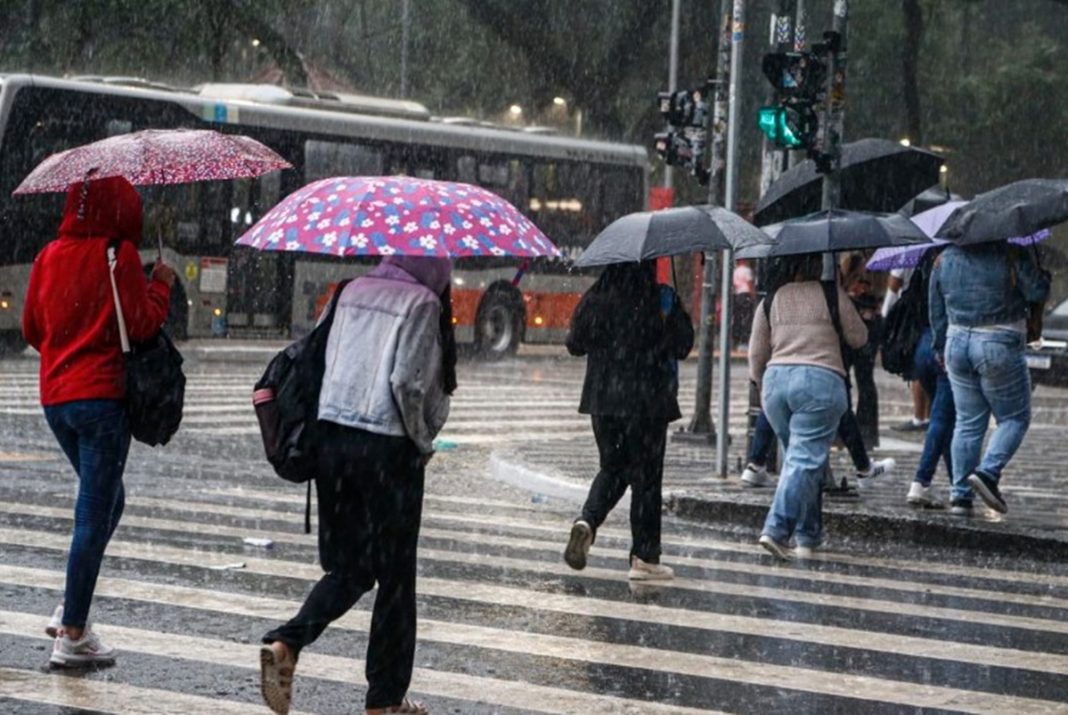 inmet-emite-alerta-laranja-para-tempestades-no-sudeste-nesta-quarta-feira