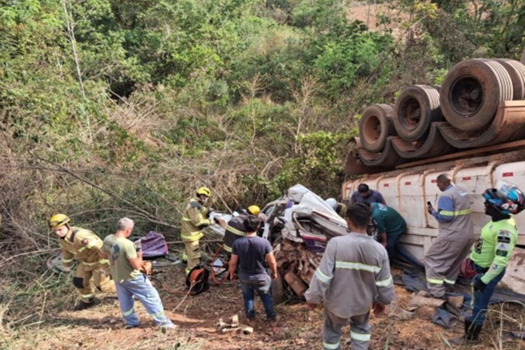 secretario-e-vereador-de-cidade-goiana-ficam-gravemente-feridos-em-acidente