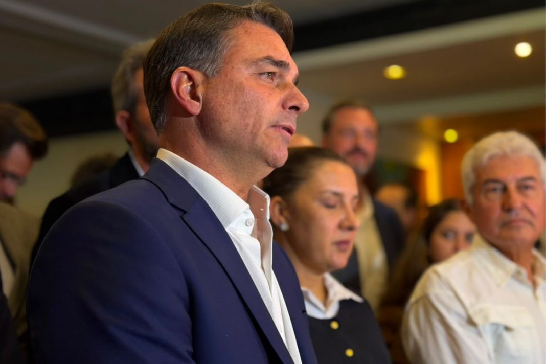 flavio-explora-bets-para-atacar-lula-e-reduzir-rejeicao-entre-as-mulheres
