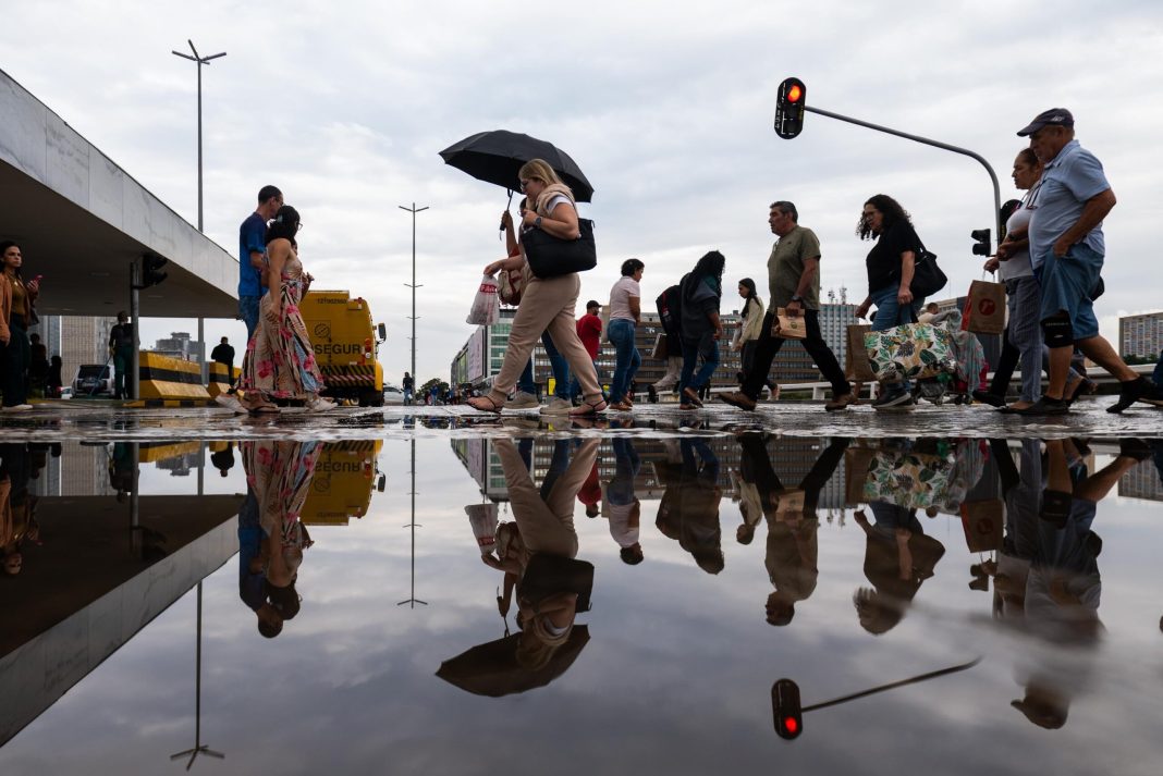 inmet-emite-alerta-amarelo-para-risco-de-tempestade-com-granizo-no-df
