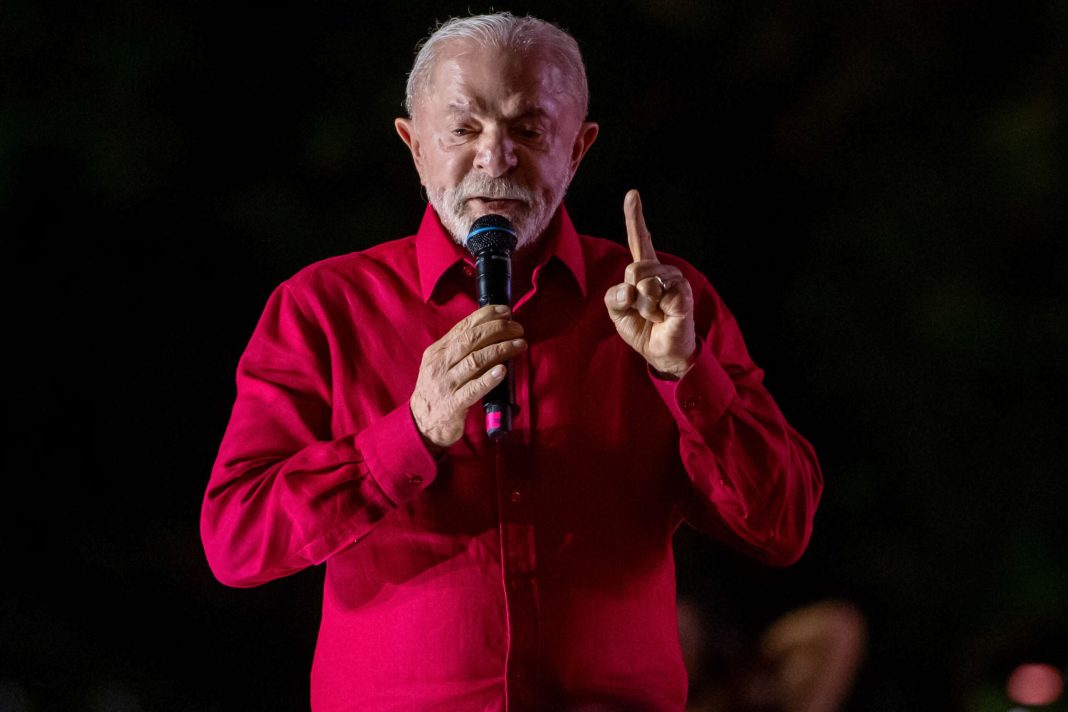campanha-de-lula-aciona-tse-contra-propagandas-de-flavio-bolsonaro-na-tv