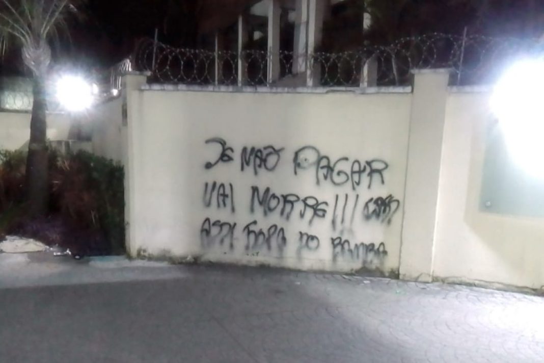 tcp-vandaliza-condominio-que-nao-pagou-“taxa-de-seguranca”-de-r$-25-mil