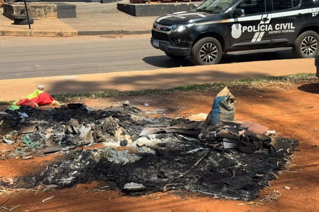 mae-de-bebe-carbonizado-em-monte-de-lixo-no-df-e-presa-por-infanticidio