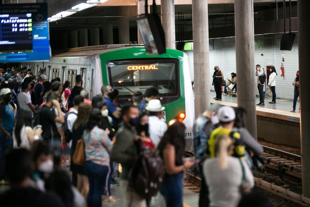 devido-a-greve-dos-rodoviarios,-metro-df-estendera-horario-de-pico-nesta-2a