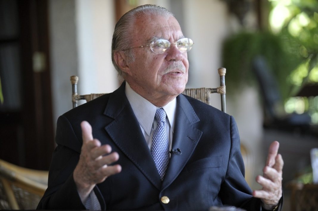 jose-sarney-segue-internado-para-tratar-quadro-de-pneumonia