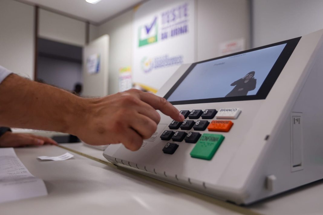tse-barra-a-entrada-de-14-observadores-internacionais-para-as-eleicoes