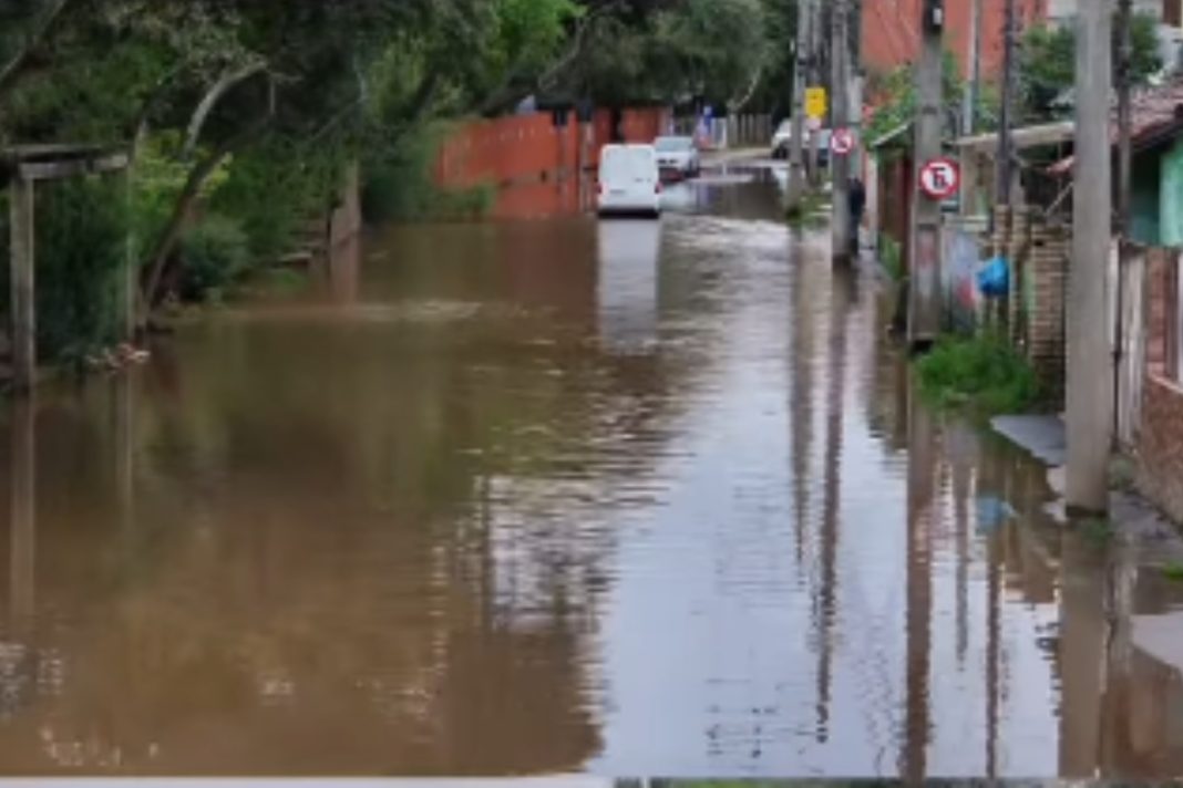ilhas-de-porto-alegre-entram-em-alerta-de-risco-muito-alto-de-inundacao