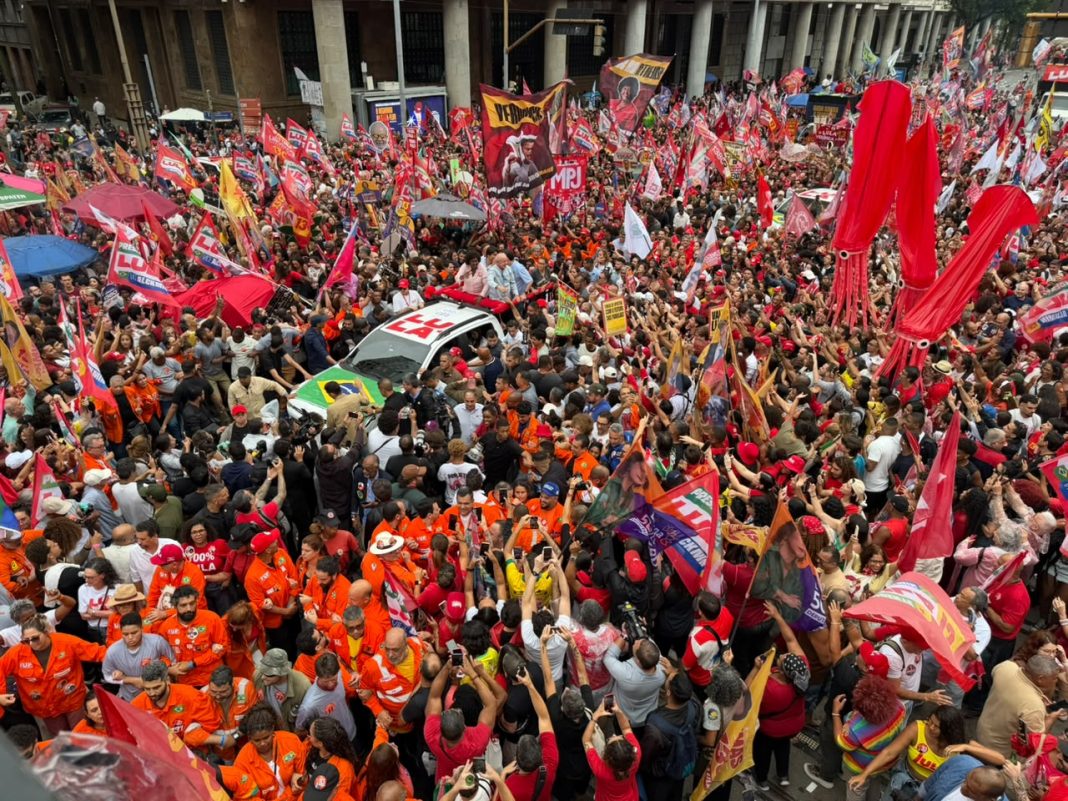 lula-diz-confiar-em-vitoria-no-1o-turno:-“biografia-contra-negatividade”