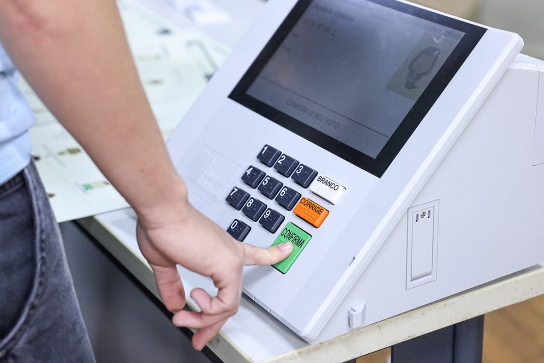 mais-de-158-milhoes-de-brasileiros-vao-as-urnas-para-decidir-futuro-do-pais