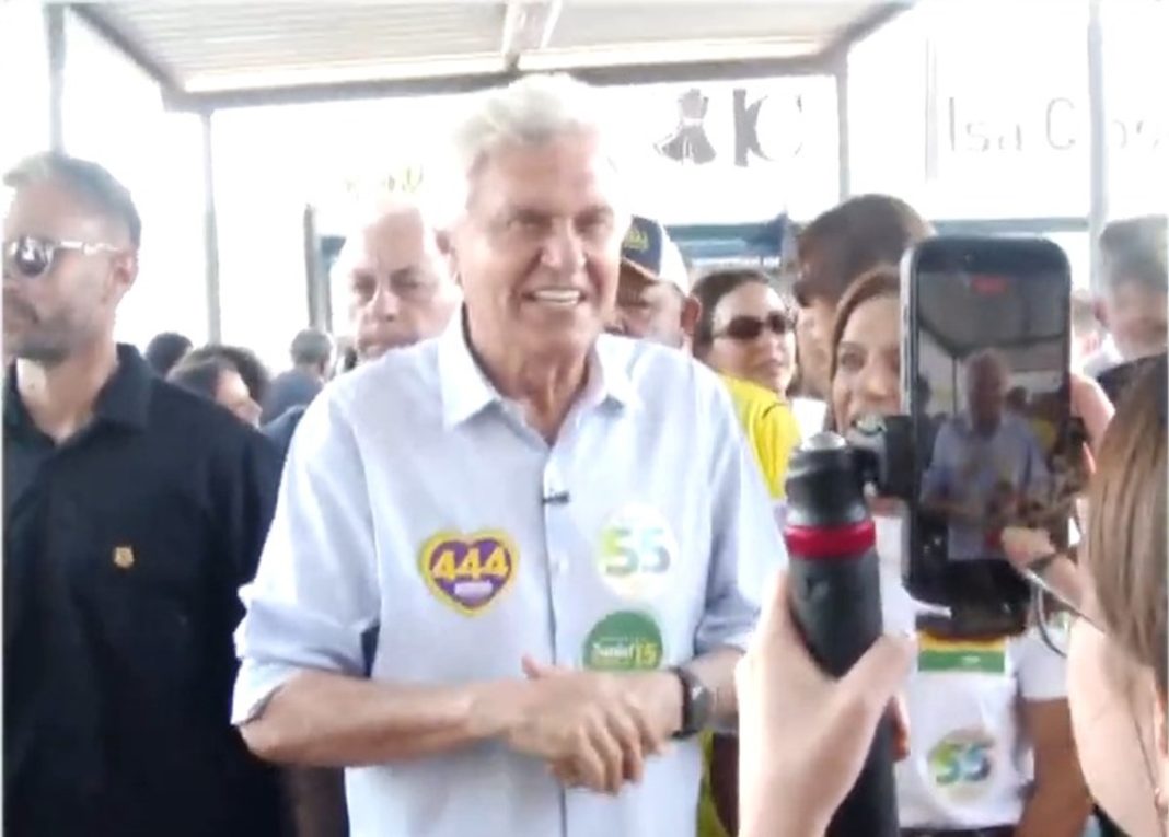 ronaldo-caiado-vota-em-goias-ao-lado-do-vice-kassab,-presidente-do-psd