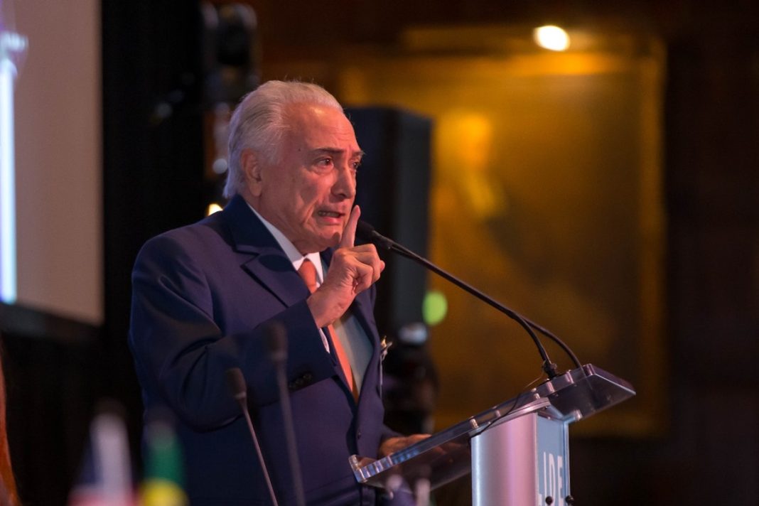 michel-temer-anuncia-apoio-a-flavio-bolsonaro-no-2o-turno