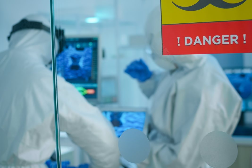 cientista-morre-com-infeccao-desconhecida-e-laboratorio-entra-em-quarentena