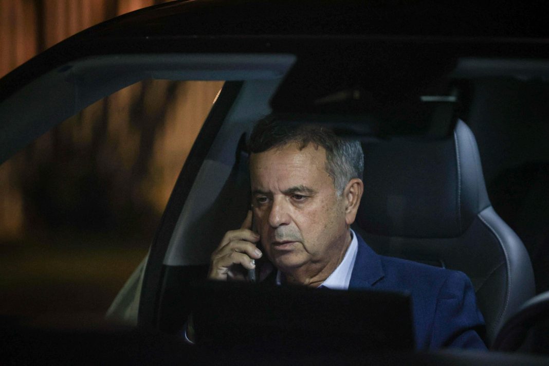 campanha-de-flavio-bolsonaro-diz-ter-procurado-apoio-de-augusto-cury