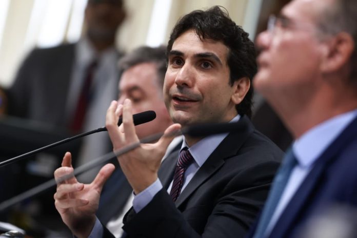 gabriel-galipolo-depoe-a-policia-federal-como-testemunha-no-caso-master