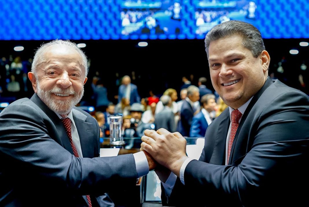 com-6×1,-alcolumbre-e-lula-deixam-“futricas”-para-tras-por-reeleicoes