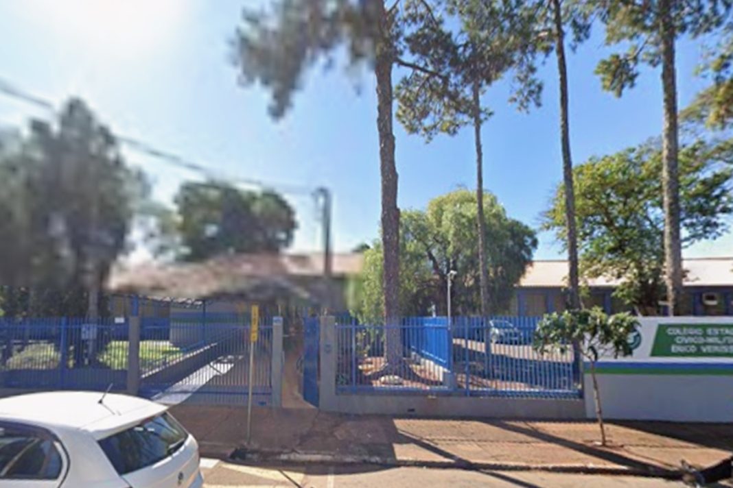 o-que-se-sabe-sobre-camera-encontrada-em-banheiro-de-colegio-no-parana