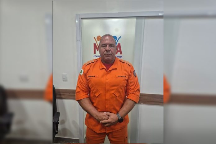 major-dos-bombeiros-usava-trabalhadores-de-associacao-em-obra-particular major-dos-bombeiros-usava-trabalhadores-de-associacao-em-obra-particular
