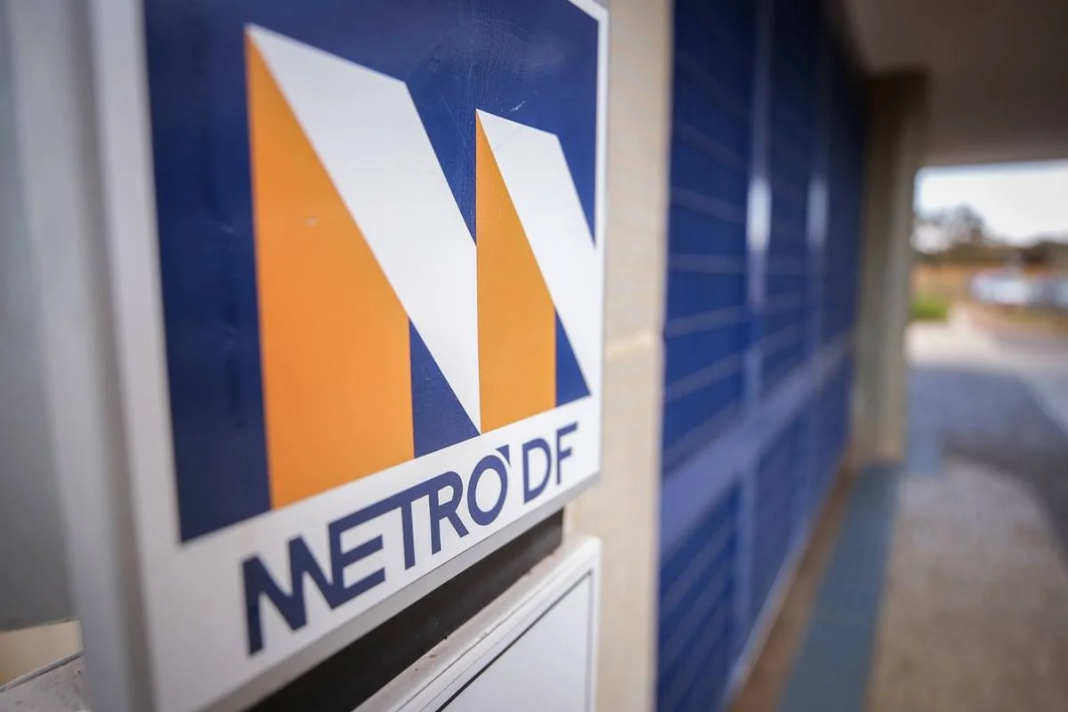 esquerda-x-direita:-manifestacoes-no-mesmo-horario-acendem-alerta-no-metro
