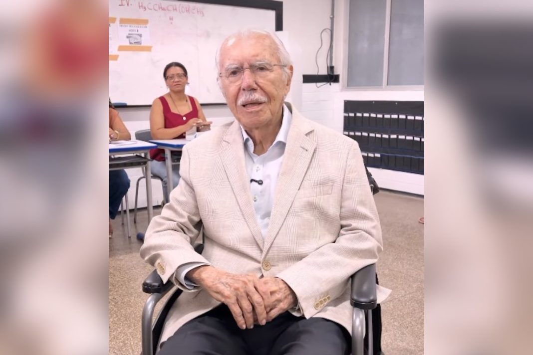 aos-96-anos,-jose-sarney-vota-em-sao-luis-e-celebra-a-“festa-da-democracia”