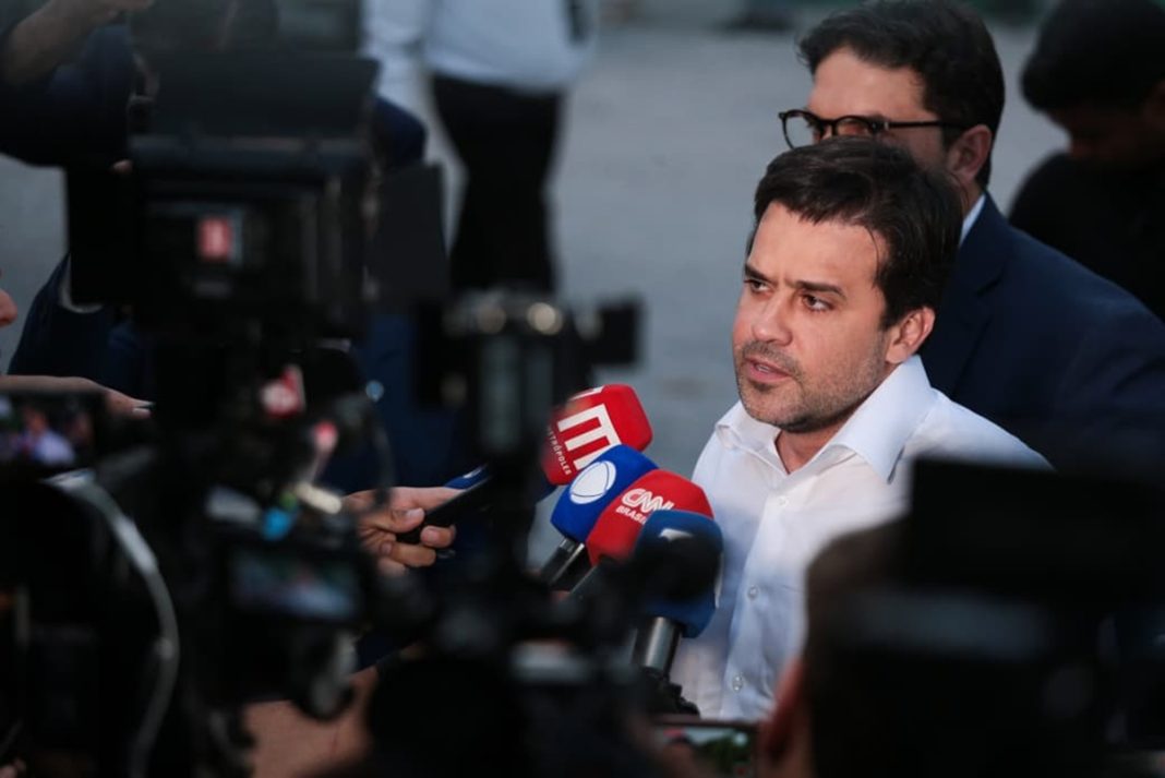 marcal,-malafaia-e-aliados-criticam-zanin-por-prorrogar-votacao-do-2o-turno