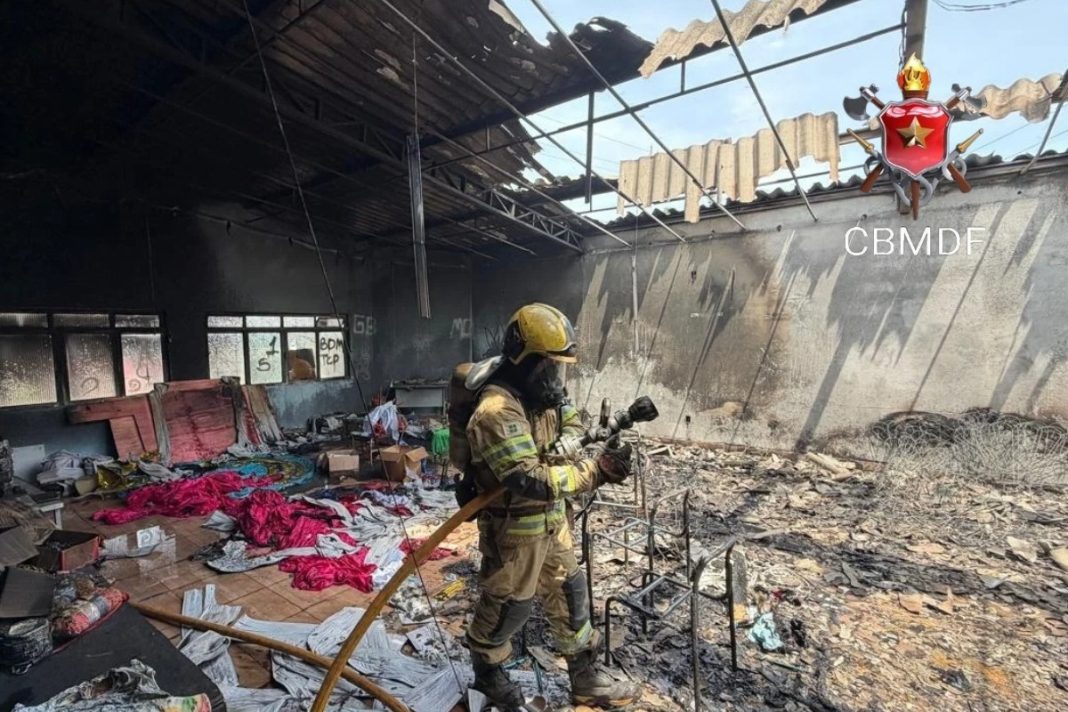casa-da-musica-no-paranoa-fica-destruida-apos-incendio