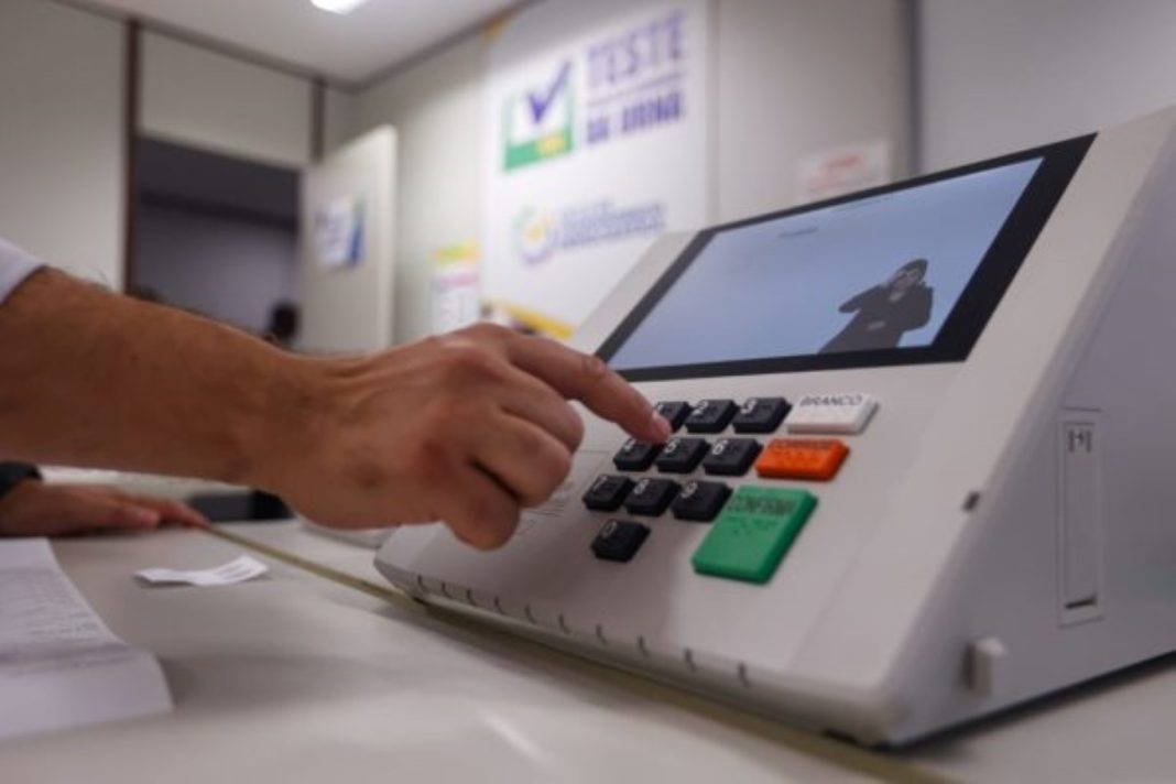 eleicoes:-34,3-mil-eleitores-votaram-apos-as-17h,-menos-de-0,03%-do-total
