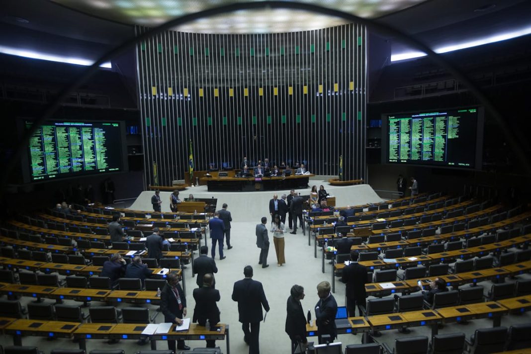 de-olho-no-“pos-lula”-e-em-2030,-partidos-discutem-formacao-de-federacoes